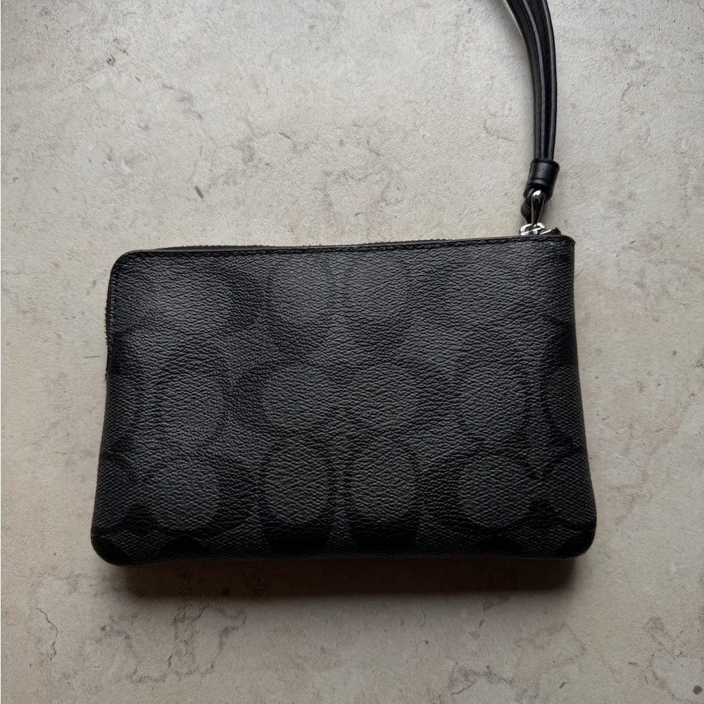 Coach Black Leather Wristlet 
Taking offers - Picture 2 of 4